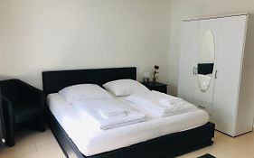 City Guesthouse Apartments Krefeld Near Duesseldorf Airport